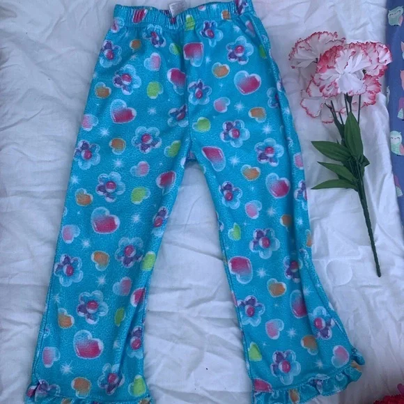 Bundle 4 pieces pajamas girls size 4 T - Picture 8 of 11